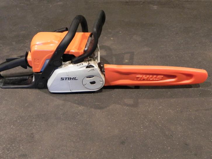 Sthil motorzaag benzine, Jardin & Terrasse, Scies manuelles, Comme neuf, Scie à branche, Enlèvement