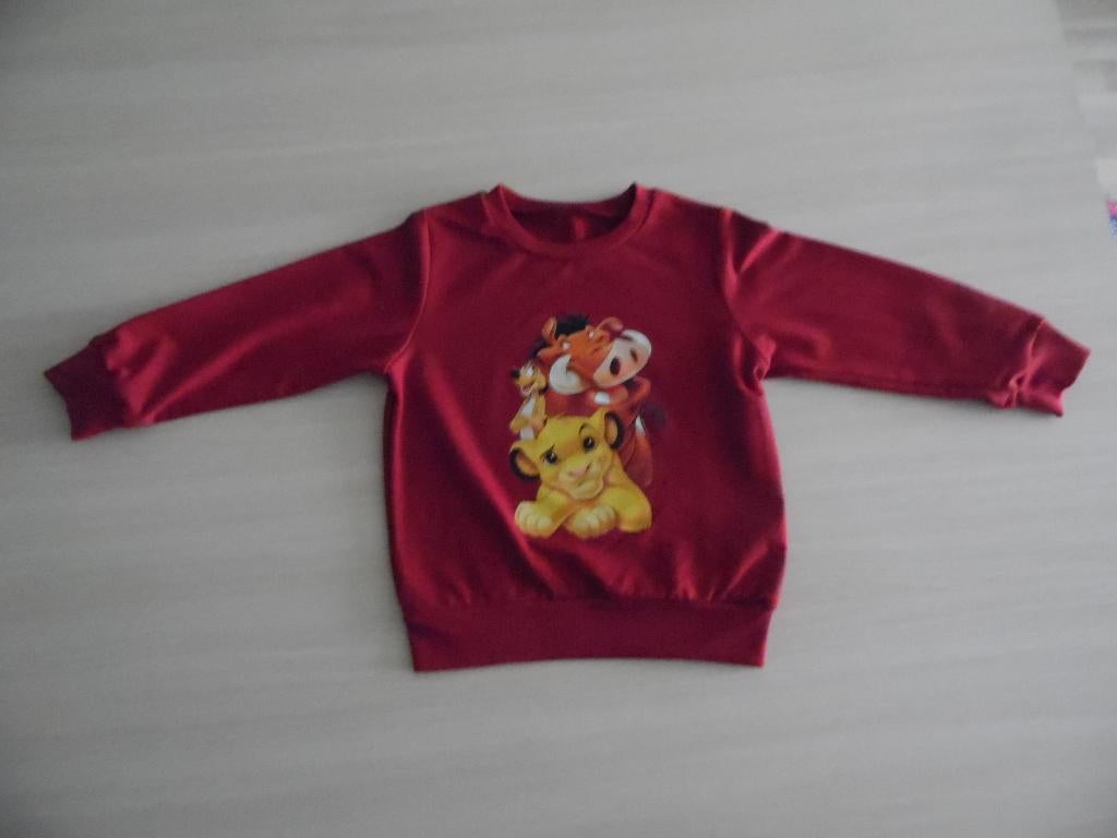 SWEAT LE ROI LION    DISNEY   NEUF, Enfants & Bébés, Vêtements enfant | Taille 104, Garçon, Enlèvement ou Envoi, Pull ou Veste