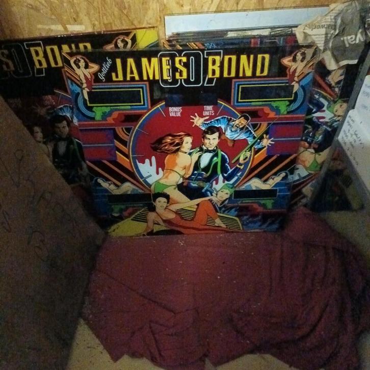 15 GOTTLIEB JAMES BOND GLASPLATEN ROGER MOORE 250 EURO SAMEN, Collections, Machines | Flipper (jeu), Enlèvement