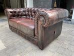 Chesterfield 2-zit (2 stuks beschikbaar), Ophalen, Gebruikt, Chesterfield, Engelse bank, Tweepersoons