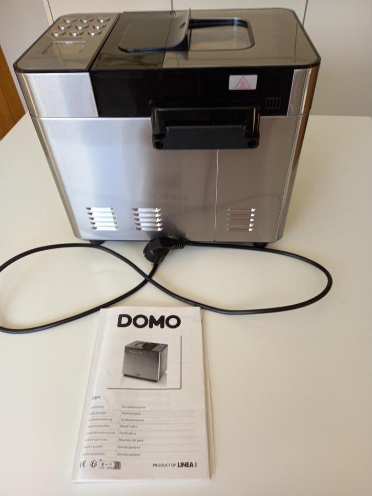 Broodbakmachine Domo B3971, Elektronische apparatuur, Broodbakmachines, Zo goed als nieuw, Kijkvenster, Meer dan 10 programma's