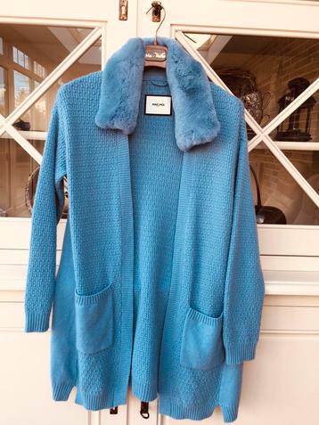 Prachtige vest Max& Moi beschikbaar voor biedingen