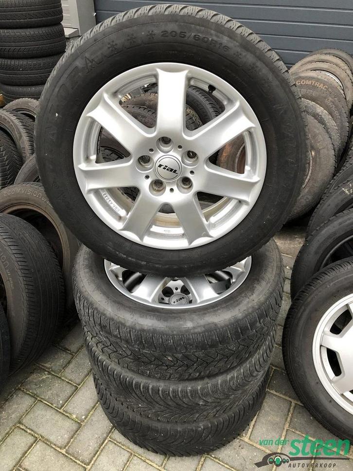 205-60-16 96H Renault Laguna en Japans Aziatisch LMV Winterb, Auto-onderdelen, Banden en Velgen, Banden en Velgen, Winterbanden