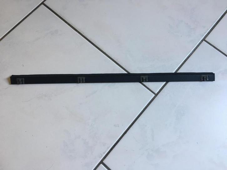 a vendre vitre moustache dodge b100 b200 b300, Autos : Pièces & Accessoires, Petit matériel, Dodge, Neuf, Enlèvement ou Envoi