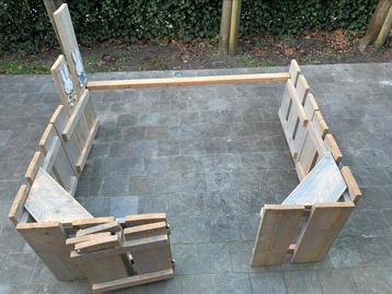 Origineel houten baby/peuter box/park   beschikbaar voor biedingen