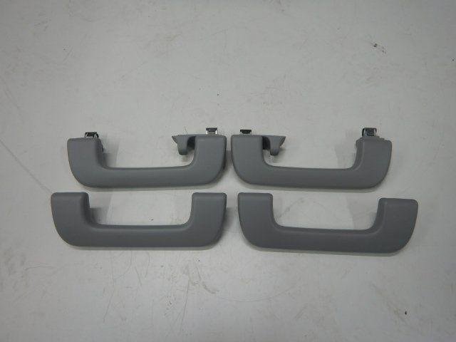 Audi A4 8W Sedan Handgrepen Set Links + rechts Wit 4M0857607, Auto-onderdelen, Interieur en Bekleding, Audi, Gebruikt, Ophalen of Verzenden