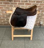 Springzadel Ikonic 17,5 inch, Animaux & Accessoires, Chevaux & Poneys | Brides & Harnachement, Enlèvement ou Envoi