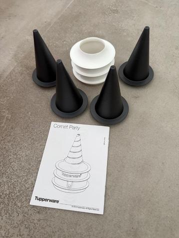 Cornet party Tupperware  beschikbaar voor biedingen