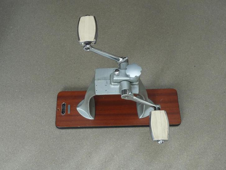 Entraîneur de rééducation anglais classique., Antiquités & Art, Antiquités | Bureau & Affaires, Enlèvement ou Envoi