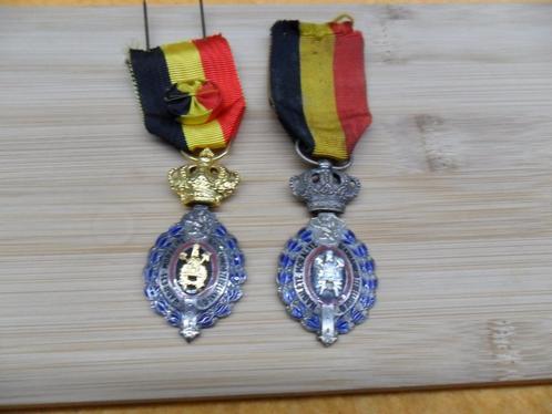 Vintage 2 médailles du travail Belgique  état voir photos, Collections, Objets militaires | Général, Autres, Enlèvement ou Envoi