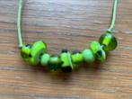 Ketting. Fantasie. Groene kralen., Handtassen en Accessoires, Kettingen, Ophalen, Zo goed als nieuw, Groen, Met hanger