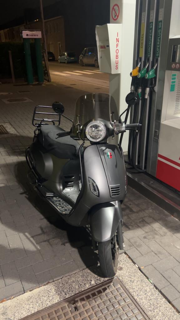 Gts toscana 2024 A klasse, Fietsen en Brommers, Snorfietsen en Snorscooters, Zo goed als nieuw, Ophalen