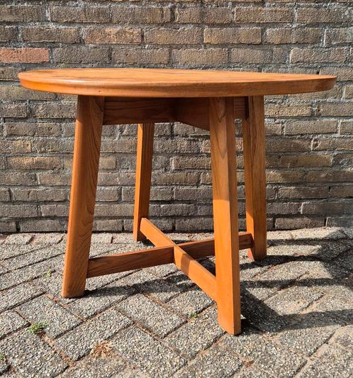 Ronde luftwaffe tafel uit 1940., Verzamelen, Militaria | Tweede Wereldoorlog, Ophalen of Verzenden