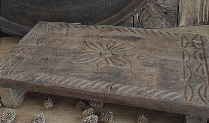 Bajot Dienblad - oud houten Authentiek Bajot tafeltje, Huis en Inrichting, Woonaccessoires | Dienbladen, Zo goed als nieuw, Hout