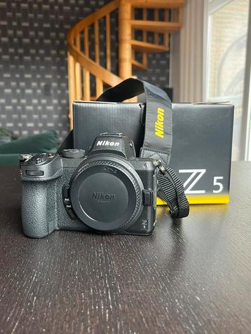 Nikon Z5 systeemcamera beschikbaar voor biedingen