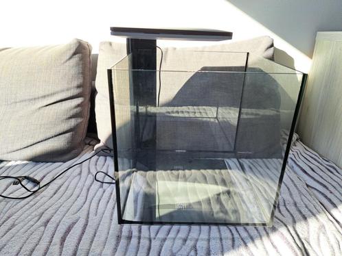Leeg aquarium SuperFish Qubiq30 pro.Zie ook mijn andere zoek, Dieren en Toebehoren, Vissen | Aquaria en Toebehoren, Zo goed als nieuw