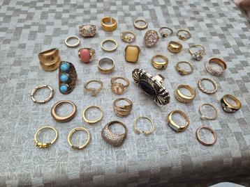 Prachtige vergulde goudkleurige ringen vanaf 3 eu tot 15 eu  beschikbaar voor biedingen
