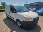 Fiat doblo, Auto's, Bestelwagens en Lichte vracht, Euro 5, Zwart, Wit, Bedrijf