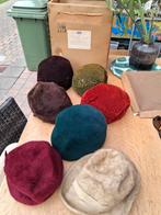 Antieke vintage hoeden., Ophalen, Zo goed als nieuw