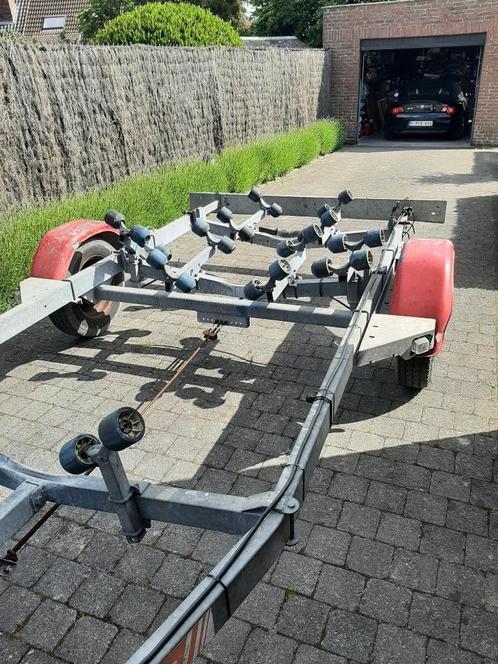 boottrailer 1350 kg, Watersport en Boten, Boottrailers, Gebruikt, Sloepentrailer, Minder dan 1500 kg, Minder dan 6 meter, Verstelbare verlichting
