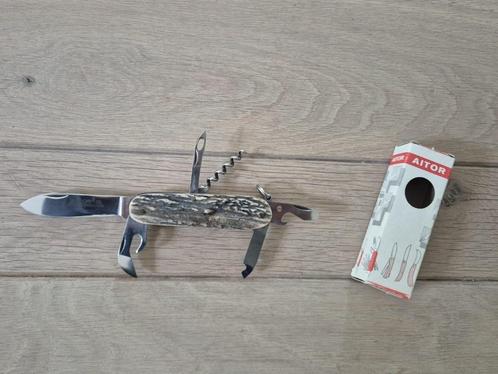 MOOI AITOR 280.190 Stag Multi Tool Zakmes GEWEI HANDVAT, Verzamelen, Dierenverzamelingen, Nieuw, Gewei of Kop, Hert, Ophalen of Verzenden