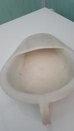 Bedpan, Diversen, Ophalen