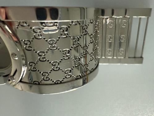 Horloge  Gucci Twirl - slechts 2 x gedragen, Handtassen en Accessoires, Horloges | Dames, Zo goed als nieuw, Polshorloge, Overige merken
