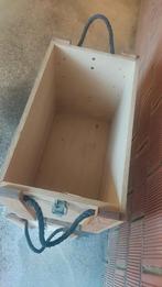 2 caisses en bois, Enlèvement