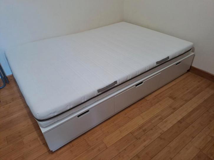 bed, boxspring en matras, Huis en Inrichting, Slaapkamer | Matrassen en Bedbodems, Zo goed als nieuw, Bedbodem, 140 cm, 220 cm