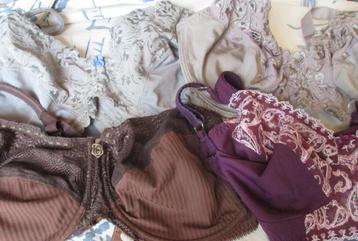 4 Beha's , grote maat (115) met D cups , samen voor 10 euro beschikbaar voor biedingen