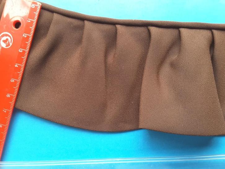 70 mm geplooide bruine biaisband van chiffon G7054, Hobby en Vrije tijd, Naaien en Fournituren, Nieuw, Ophalen of Verzenden