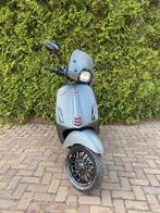 Vespa Sprint - 80cc - Akrapovic - 2016 Nl (a) Kenteken -, Fietsen en Brommers, Ophalen, Overige modellen, Klasse A (25 km/u), Zo goed als nieuw