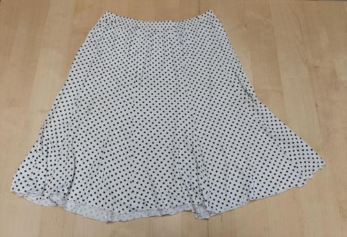 Witte rok met zwarte bolletjes maat XL, Kleding | Dames, Rokken, Zo goed als nieuw, Maat 46/48 (XL) of groter, Wit, Knielengte