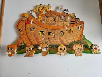 Houten kapstok voor kinderkamer beschikbaar voor biedingen