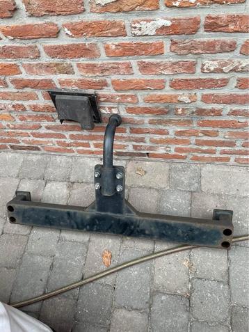 Trekhaak voor Toyota Tundra vooraan  beschikbaar voor biedingen