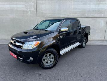 Toyota Hilux 2.5D-4D 4x4/cabine double/vente à l'exportation