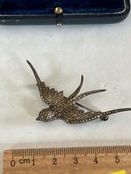 Oud zilveren zwaluw broche met markasiet, Antiek en Kunst, Ophalen of Verzenden