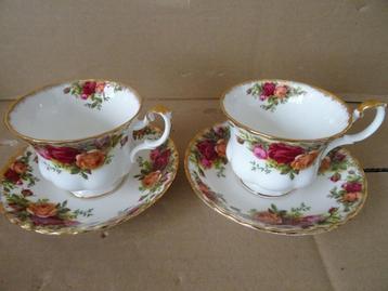 Vergulde kop en schotels Royal Albert Old Country Roses 1962 beschikbaar voor biedingen