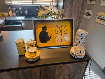 Horloge en forme de chat noir (boîte à lumière) avec service, Enlèvement ou Envoi, Comme neuf
