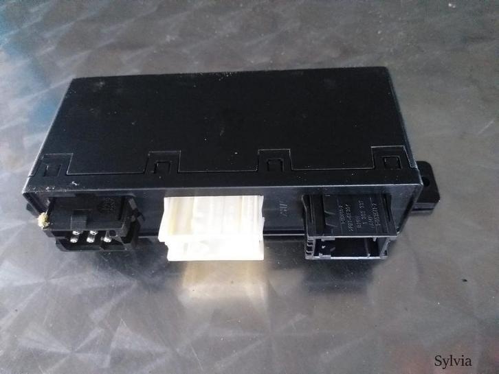 Centrale deurvergrendeling module BMW 5 serie E39 6135690425, Auto-onderdelen, Elektronica en Kabels, Gebruikt, Ophalen of Verzenden