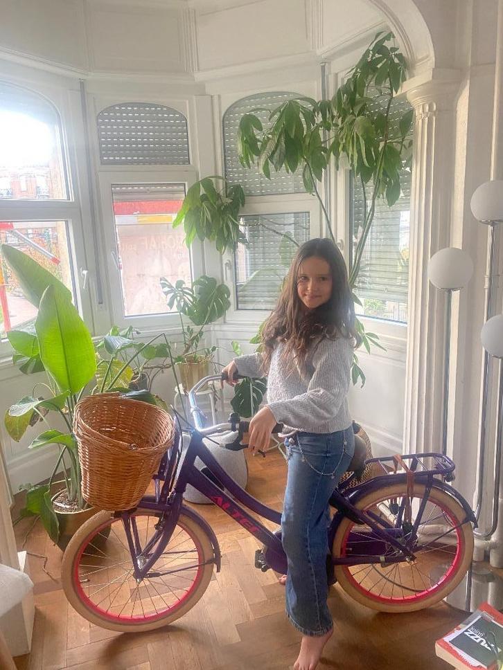 meisjesfiets Altec Urban 22 inch, Fietsen en Brommers, Fietsen | Meisjes, Nieuw, 22 inch, Handrem, Ophalen