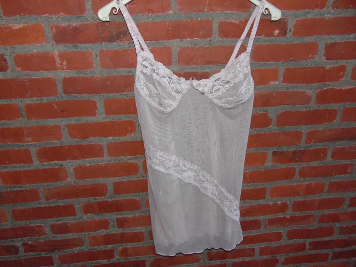 Hemdje in kant maat M nieuwstaat, Kleding | Dames, Ondergoed en Lingerie, Hemd, Roze, Ophalen of Verzenden