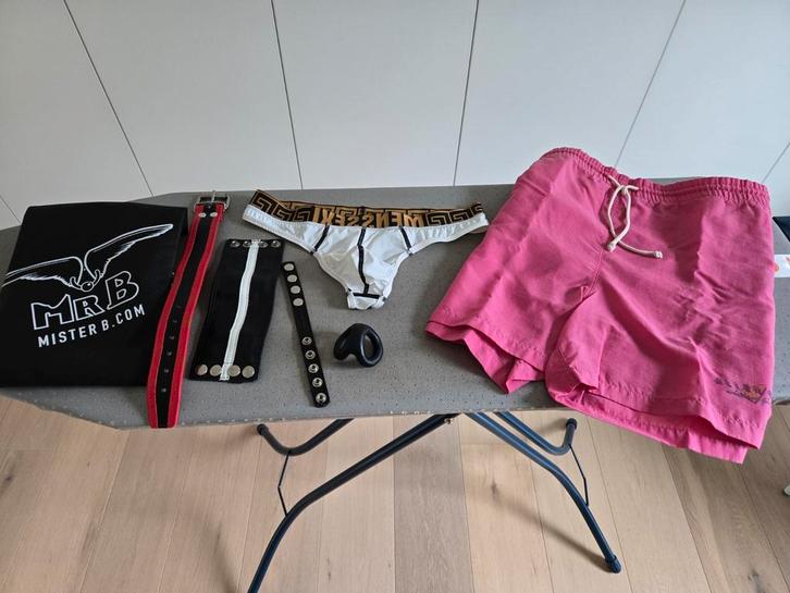 Nieuwe string /zwemshort/ accessoires Mr.B, Kleding | Heren, Ondergoed, Slip, Overige kleuren, Ophalen of Verzenden