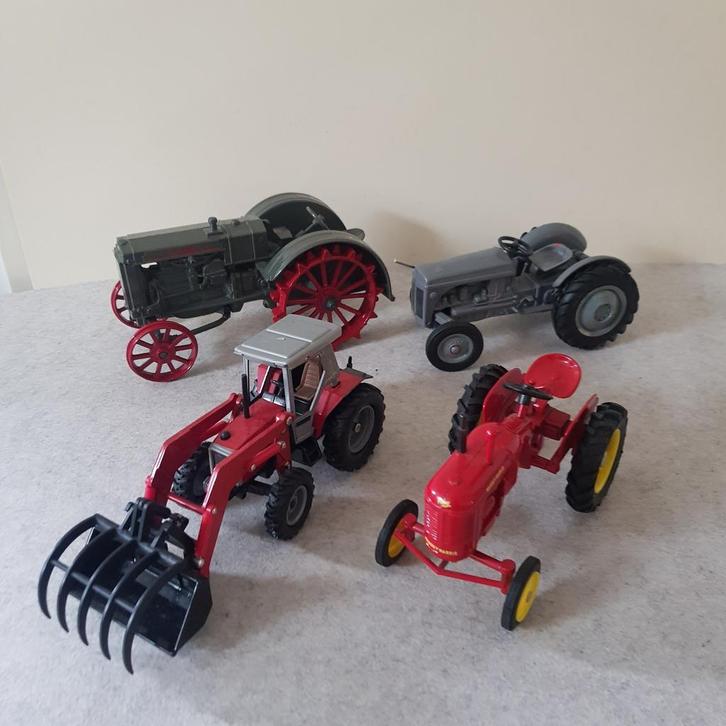 Miniatuurtractors ERTL, Hobby en Vrije tijd, Modelauto's | 1:18, ERTL, Ophalen of Verzenden