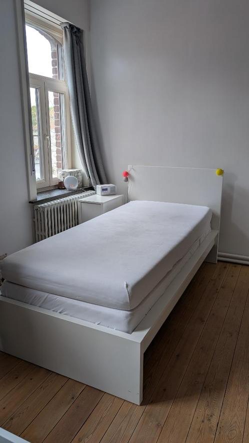 IKEA MALM eenpersoonsbed wit, Huis en Inrichting, Slaapkamer | Bedden, Gebruikt, Eenpersoons, 90 cm, 200 cm, Hout, Wit, Ophalen