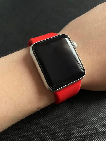 Bracelet Apple Watch  disponible aux enchères