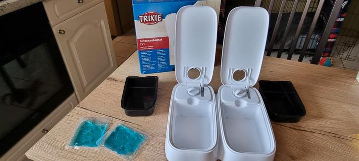 Trixie voederautomaat TX2, Dieren en Toebehoren, Hondenvoerbakken en Drinkbakken, Zo goed als nieuw, Automatisch, Ophalen of Verzenden