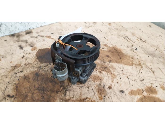 Pompe direction assistée d'un Mitsubishi Grandis, Autos : Pièces & Accessoires, Commande, Mitsubishi, Utilisé, 3 mois de garantie