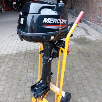 Moteur mercury neuf servi 4h arbre court Moteur 4 temps 