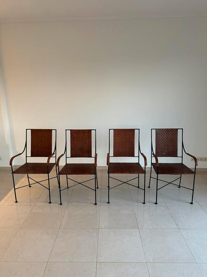 4 smeedijzeren stoelen met gevlochten bekleding, Huis en Inrichting, Stoelen, Gebruikt, Vier, Metaal, Riet of Rotan, Bruin, Ophalen